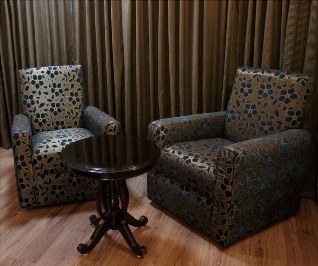 Hotel Pacific Srinagar  Bagian luar foto